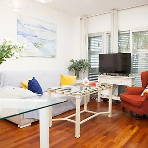 charming-apartment-with-pool-and-garage.es-andalucia.com/