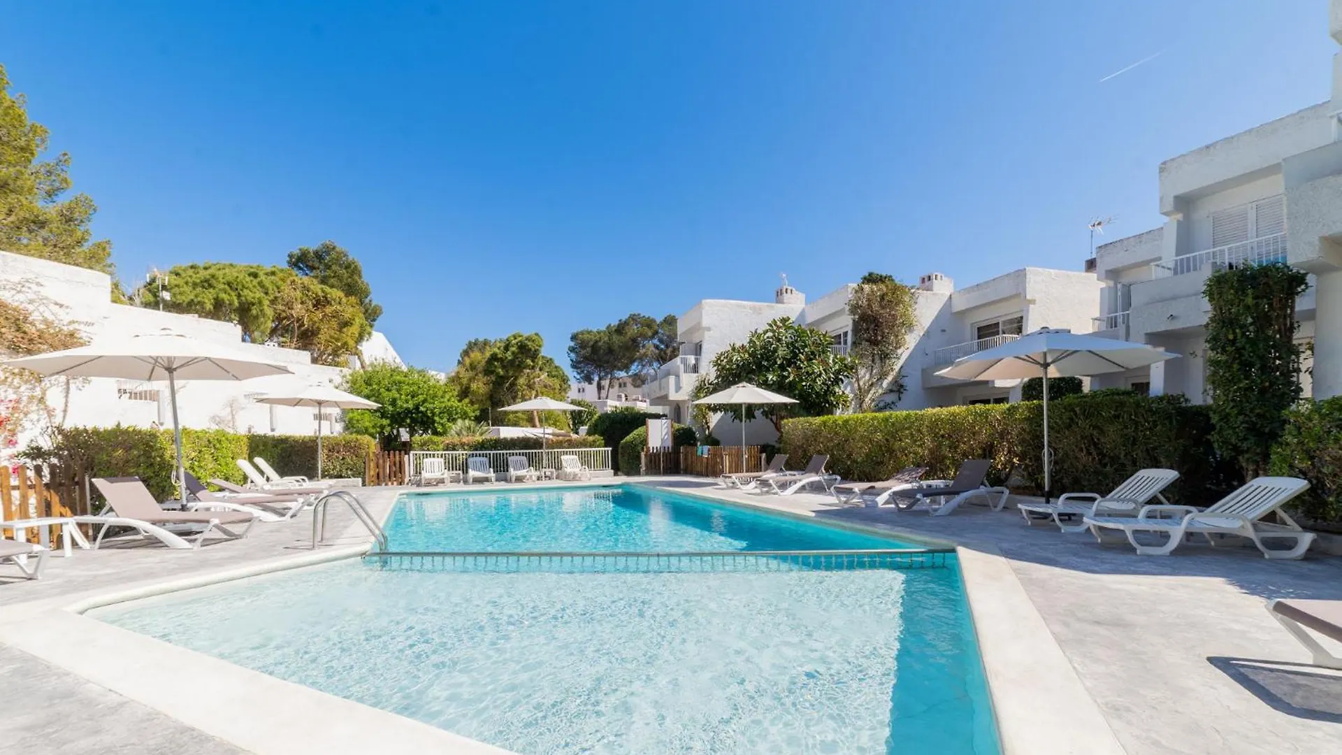 Atlas Apartments Ibiza Santa Eularia des Riu Spanje