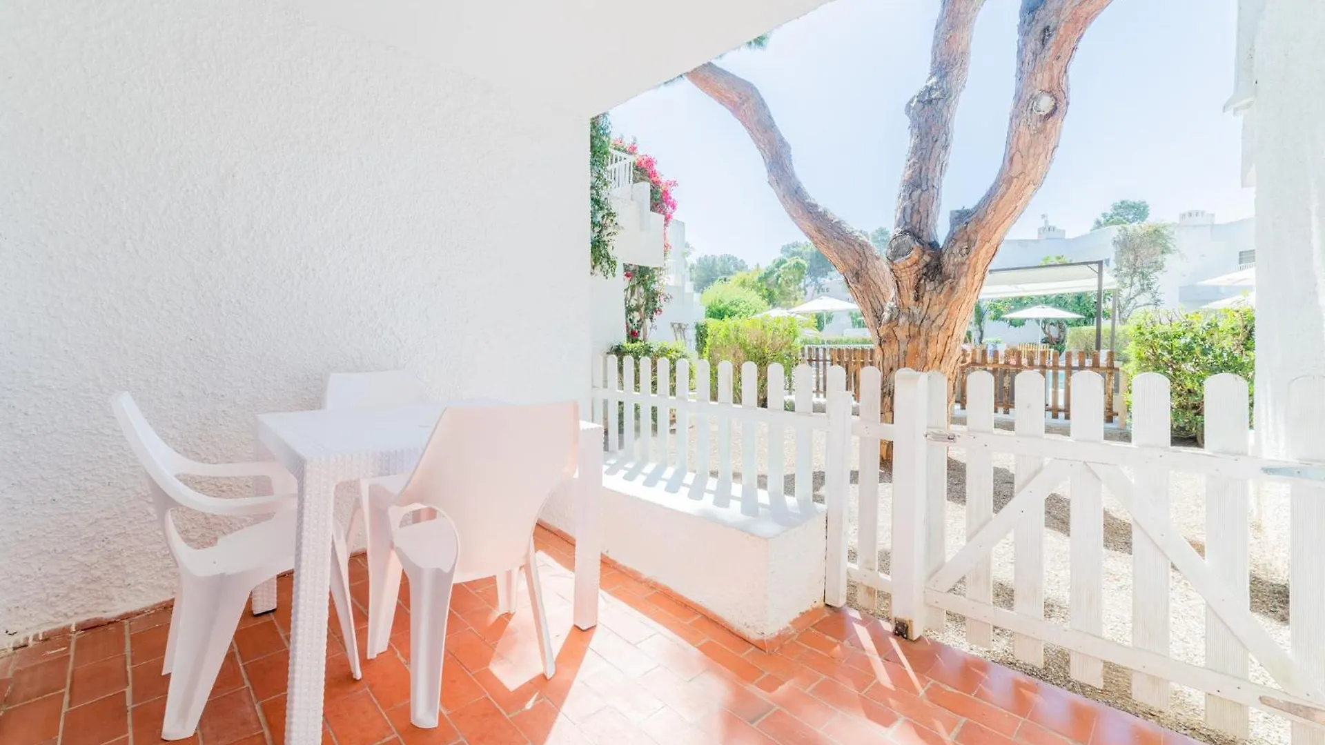 Atlas Apartments Ibiza サンタ・エウラリア・デス・リウ スペイン